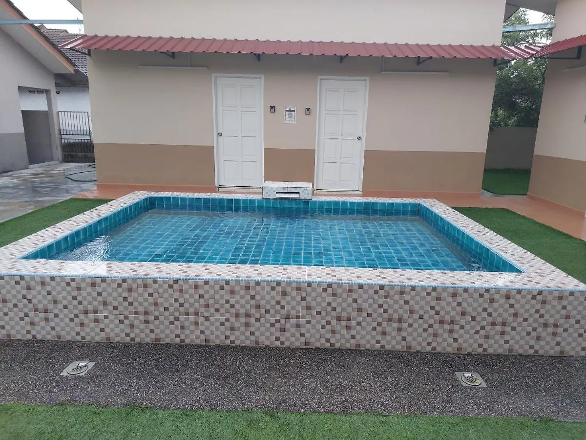 Swimming Pool With 5 Bedroom House Full Ac Near Stadium Hang Jebat Malacca 0*,  Malaysia